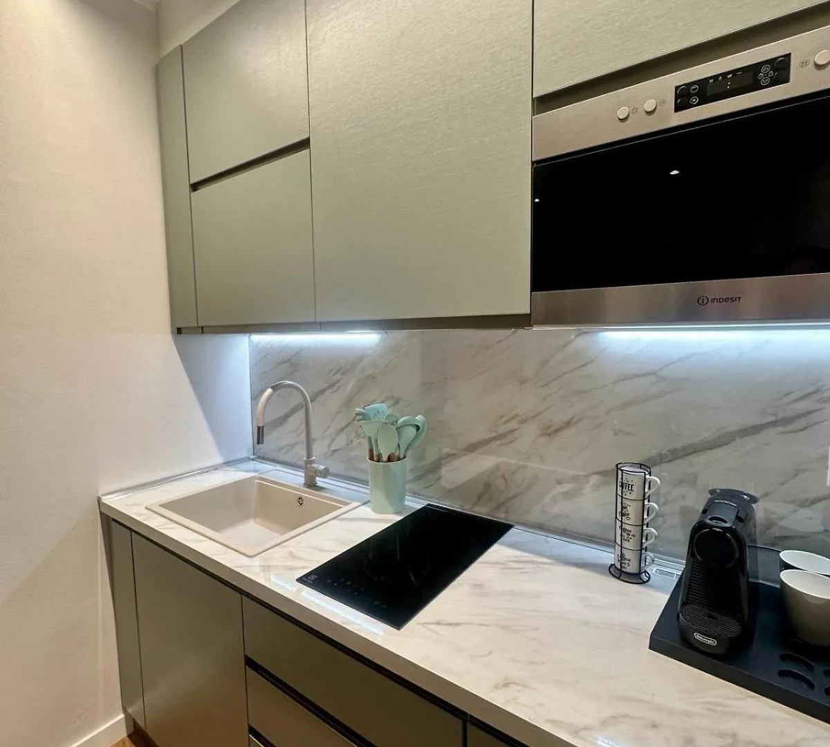 The Captain'S Apartments Sirocco - City Center Leonardo Academy Sesto Calende